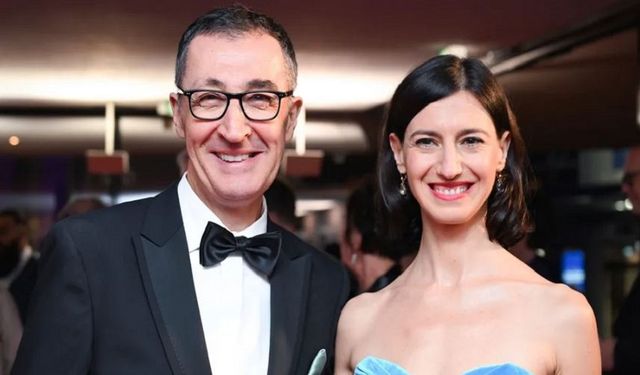 Yeşiller’in başbakan adayı Cem Özdemir, seçime haftalar kala hukukçu Flavia Zaka ile evleniyor
