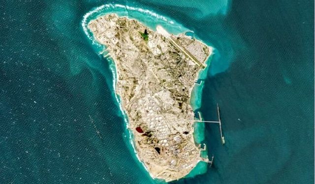 ABD İran’daki Hark Adası’nı bombaladı: Hürmüz Boğazı’nın kapanması küresel piyasaları sarsıyor