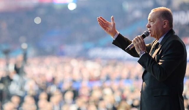 Umut vaat eden partiden güç makinesine: AKP’nin 25 yıllık dönüşümü