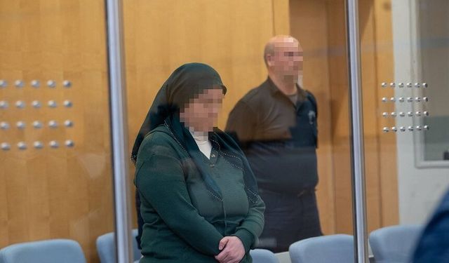 Düsseldorf’ta IŞİD’e para ve destek sağlayan kadına 2 yıl 9 ay hapis