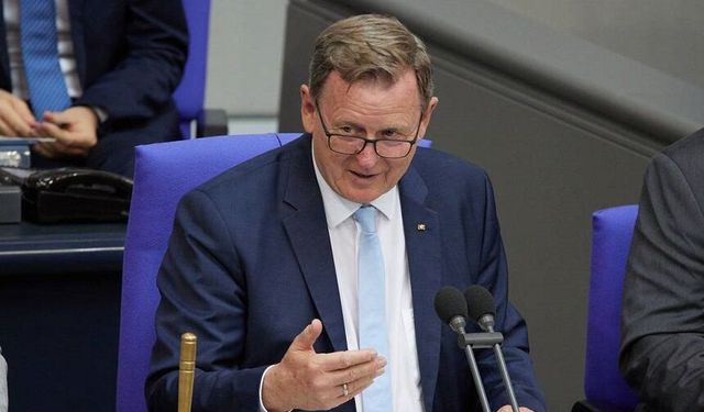 Sol Partili siyasetçi Türkiye’yi örnek verdi: Ramelow’dan Kürt aktivistlere af çağrısı
