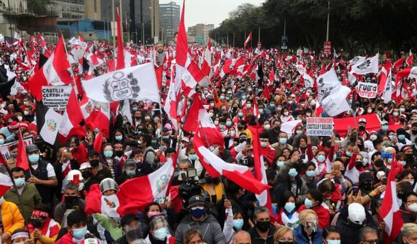 Peru'da protestolar sonrası sokağa çıkma yasağı