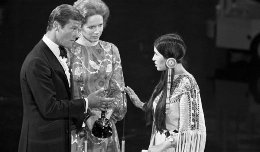 Oscar özür diledi: Brando, 'tarih bizi yargılayacak' demişti