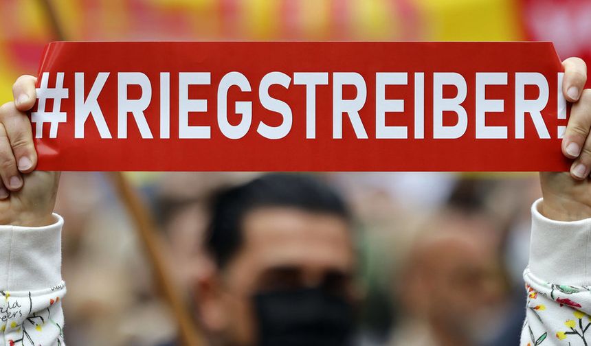 "Savaş, barış hareketini en derin krize sürüklüyor"