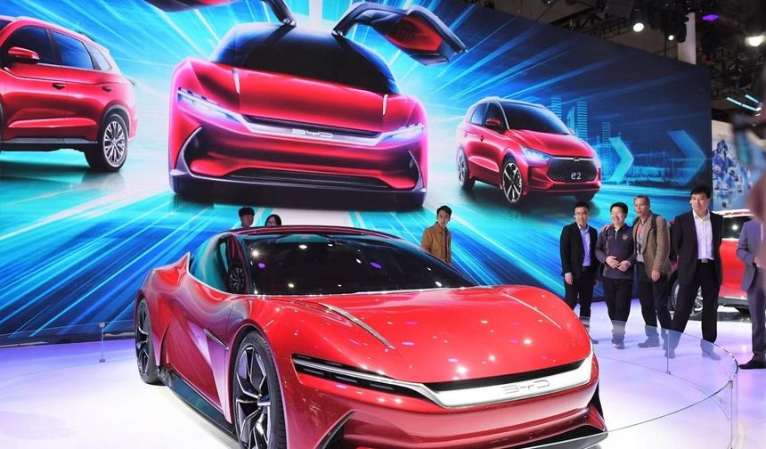Musk: Çinli otomobil üreticileri rakiplerini ''yıkacak"