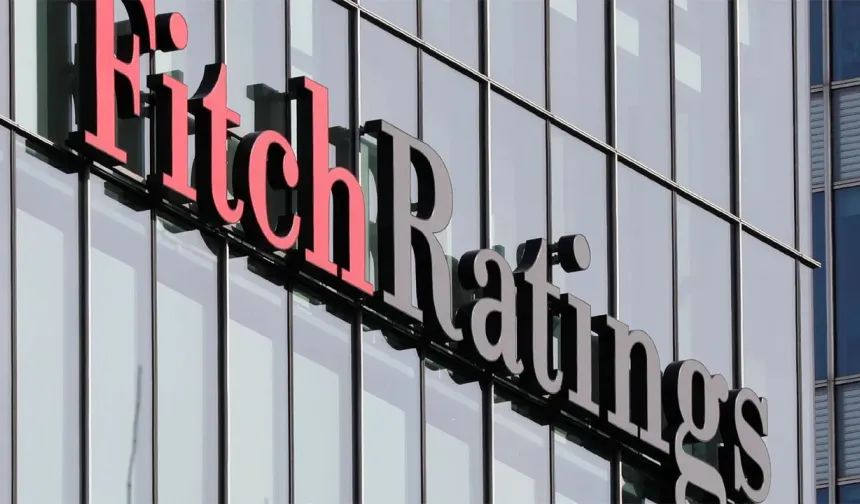 Fitch, Türkiye’nin kredi notunu yükseltti
