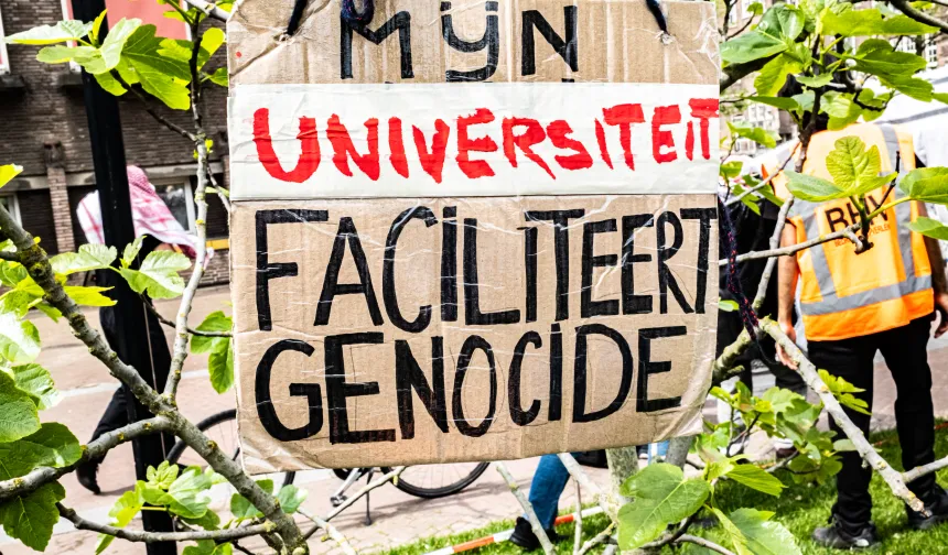 Hollanda: Filistin’e destek kampına polis baskını