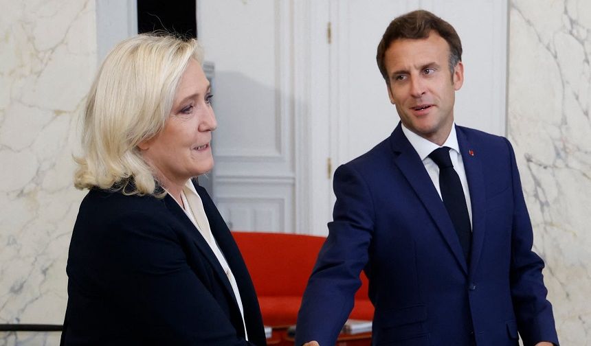 Macron ittifakının eski başbakanı Le Pen'le yemeğe çıkmış