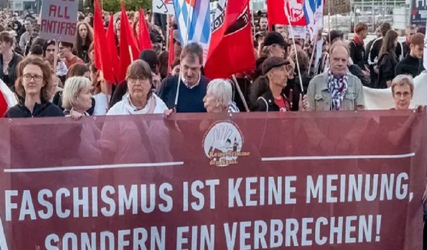 Aşırı sağcı AfD'nin başbakan adayı Weidel Hamburg'da protesto edilecek