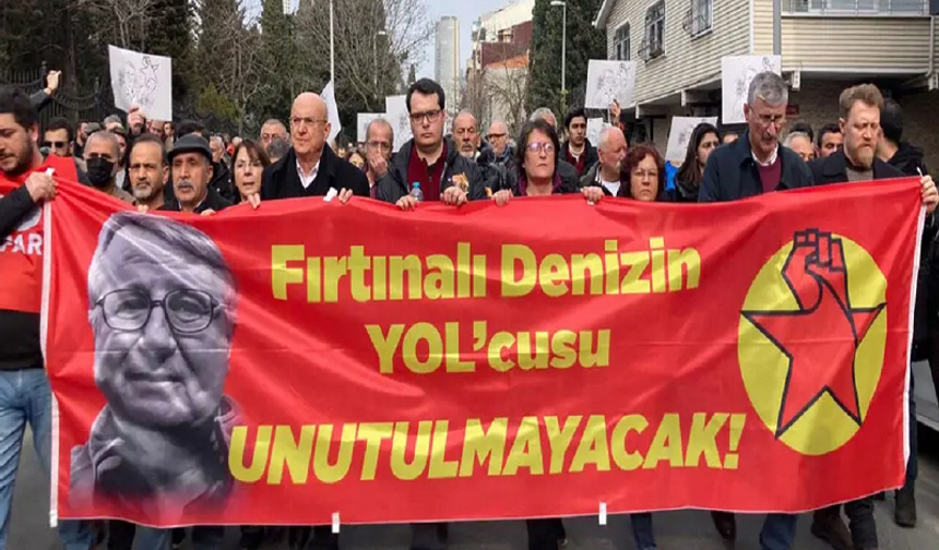 "Fırtınalı Denizin Yolcuları" kitabının yazarı Göçmen yaşamını yitirdi