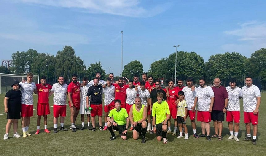 Hamm’da Alevi Dernekleri Arası Futbol Turnuvası Düzenlendi