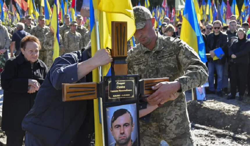 Ukrayna Dışişleri Bakanı Sybiha: Rusya, büyük çaplı İHA ve füze saldırısı başlattı