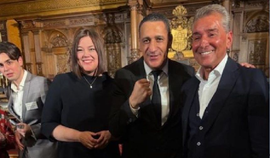 Alman hukukçu Friedman’dan çağrı: AfD Anayasa Mahkemesi’nde yasaklanmalı