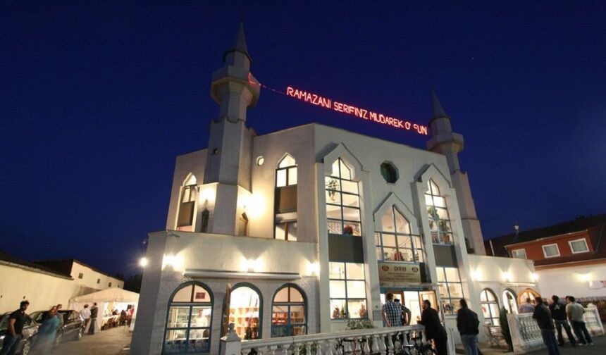 Almanya’da bir ilk yaşandı: Göttingen'de Ramazan'da ezan okundu