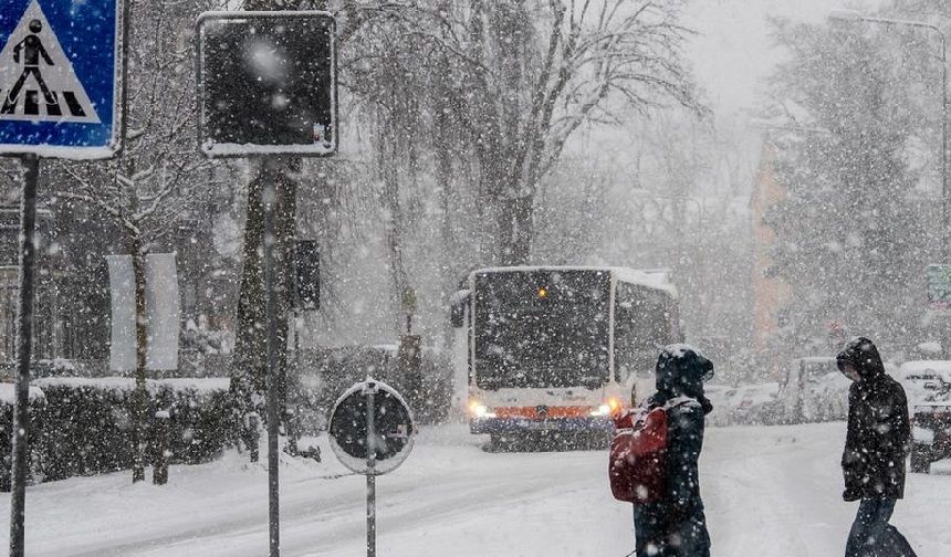 Almanya’da kış şartları sertleşiyor: Kar, buzlanma ve kazalar artıyor