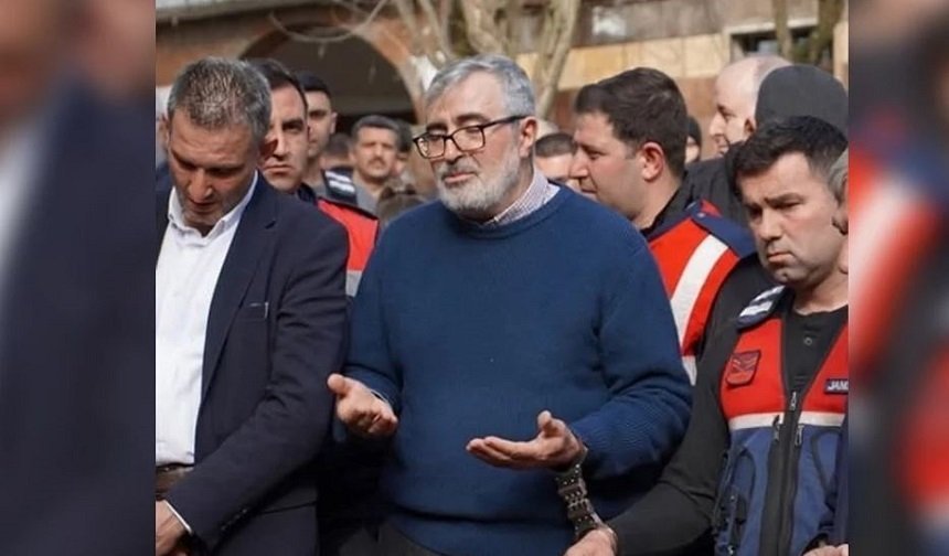 Jet Fadıl’dan cenazede dikkat çeken iddialar: “Ya oteli vereceksin ya içeri gireceksin”